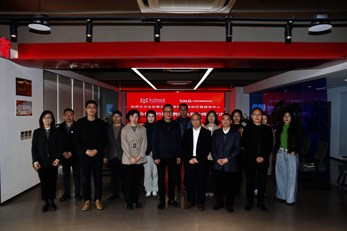 开车漫画
与余杭区融媒体中心931